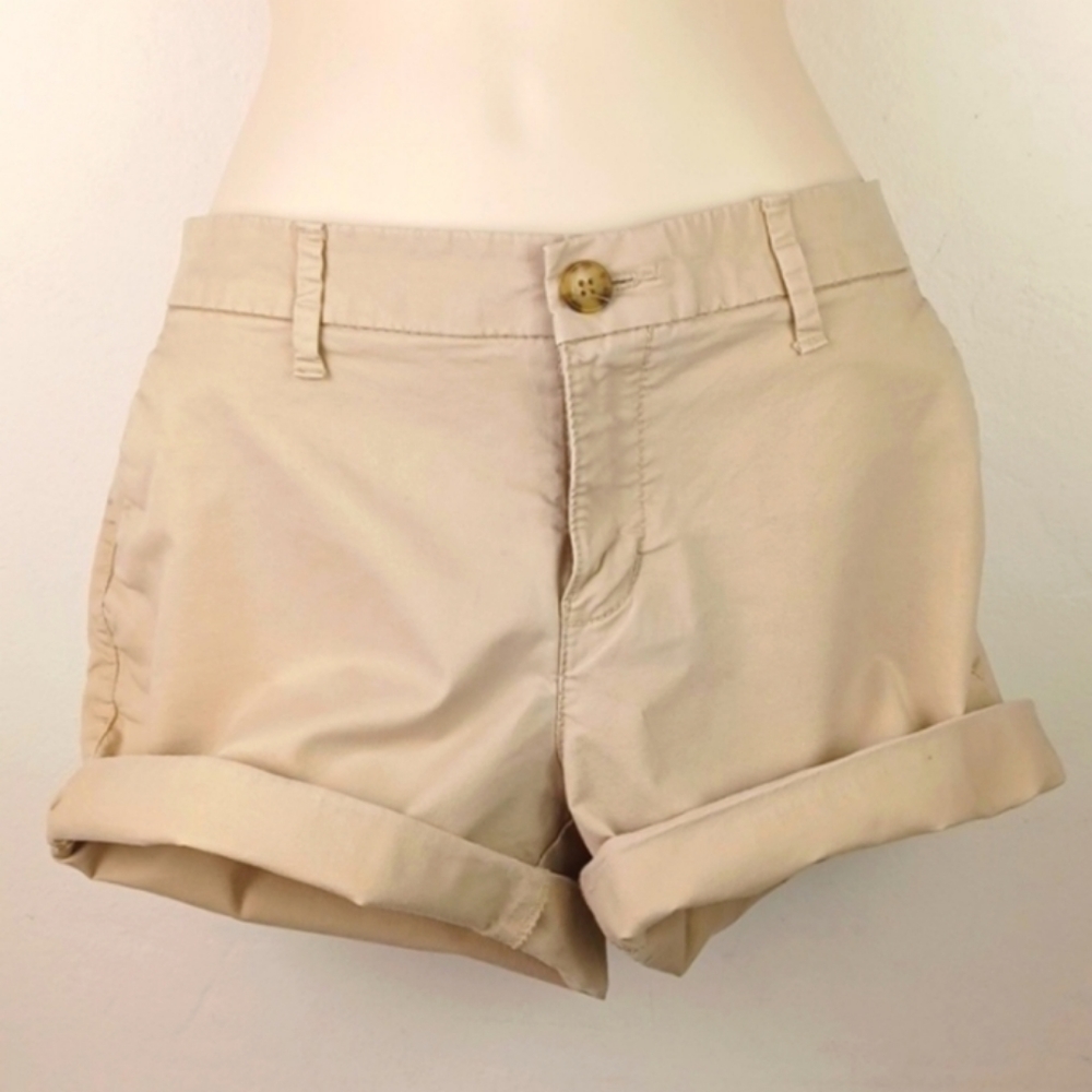 OLD NAVY Khaki Shorts Like New SZ 4